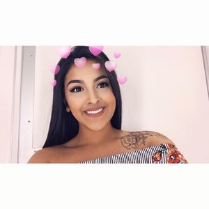 Meet your Posher, Noemi